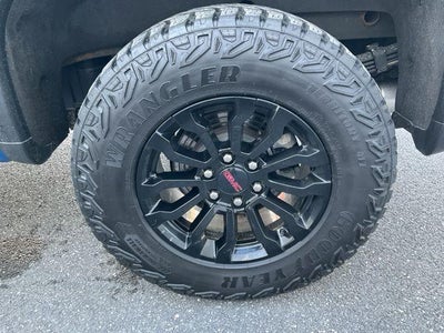 2023 GMC Sierra 1500 Crew Cab Short Box 4-Wheel Drive AT4X