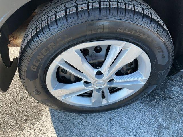 2020 Nissan Kicks S FWD