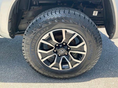 2021 Toyota Tacoma 4WD TRD Sport Double Cab 5' Bed V6 AT (Natl)
