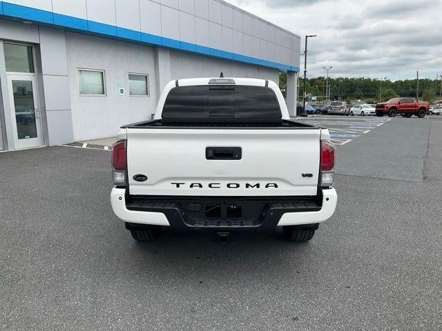 2021 Toyota Tacoma 4WD TRD Off Road Double Cab 5' Bed V6 MT (Natl)