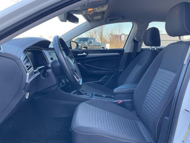 2022 Volkswagen Jetta S Auto