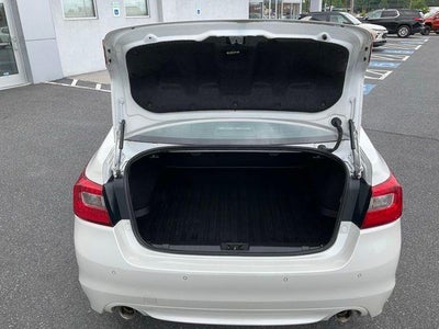 2017 Subaru Legacy 3.6R Limited