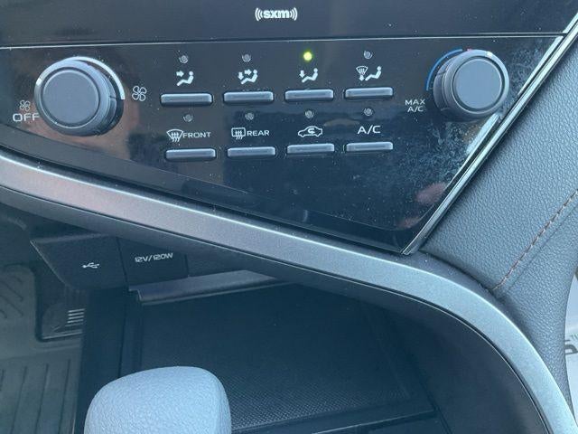 2020 Toyota Camry LE Auto (SE)