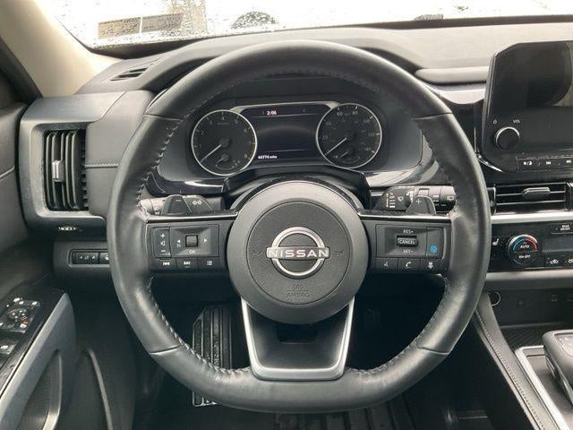 2023 Nissan Pathfinder SL 4WD