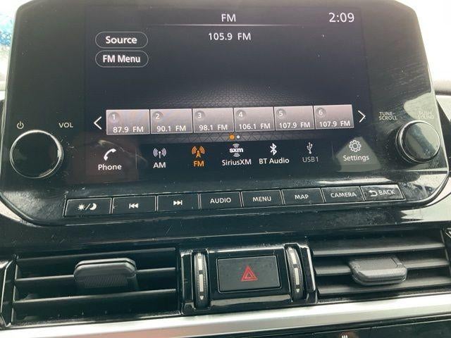 2023 Nissan Pathfinder SL 4WD