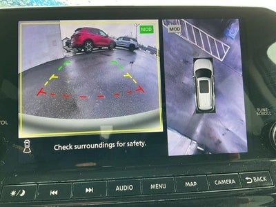 2023 Nissan Pathfinder SL 4WD