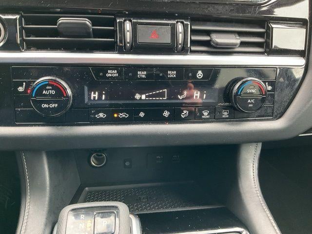 2023 Nissan Pathfinder SL 4WD