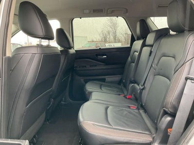 2023 Nissan Pathfinder SL 4WD
