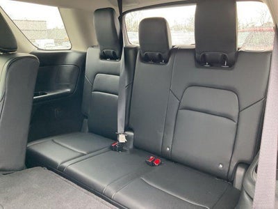 2023 Nissan Pathfinder SL 4WD