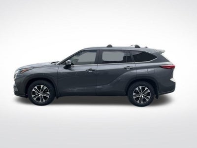 2023 Toyota Highlander XLE AWD (Natl)