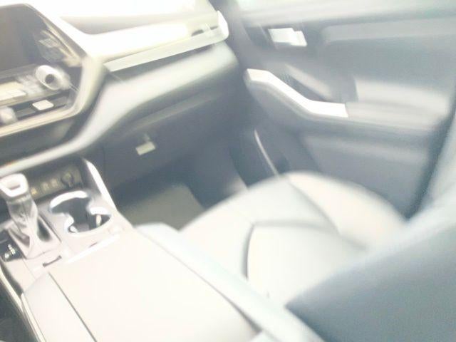 2023 Toyota Highlander XLE AWD (Natl)