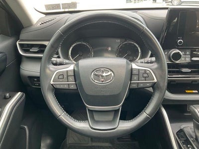2023 Toyota Highlander XLE AWD (Natl)