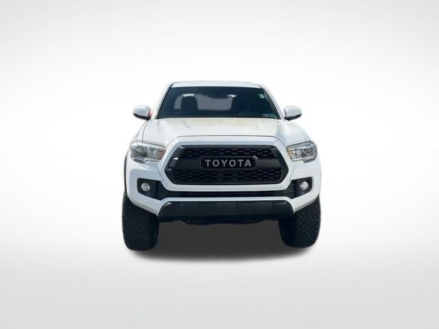 2017 Toyota Tacoma TRD Off Road Double Cab 5' Bed V6 4x4 AT (Natl)