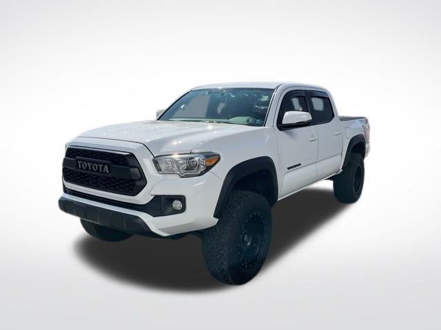 2017 Toyota Tacoma TRD Off Road Double Cab 5' Bed V6 4x4 AT (Natl)