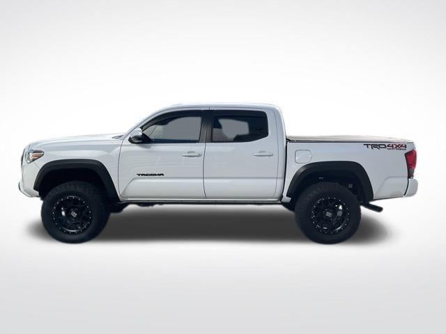 2017 Toyota Tacoma TRD Off Road Double Cab 5' Bed V6 4x4 AT (Natl)