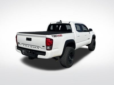 2017 Toyota Tacoma TRD Off Road Double Cab 5' Bed V6 4x4 AT (Natl)