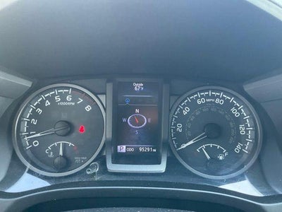 2017 Toyota Tacoma TRD Off Road Double Cab 5' Bed V6 4x4 AT (Natl)