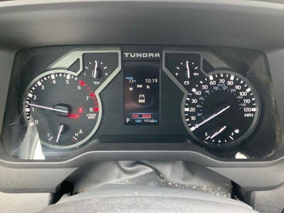 2025 Toyota Tundra 4WD SR5 CrewMax 5.5' Bed (SE)