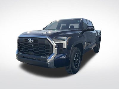 2025 Toyota Tundra 4WD SR5 CrewMax 5.5' Bed (SE)