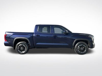 2025 Toyota Tundra 4WD SR5 CrewMax 5.5' Bed (SE)