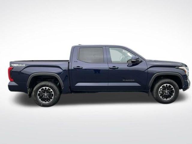 2025 Toyota Tundra 4WD SR5 CrewMax 5.5' Bed (SE)