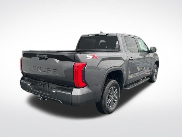 2025 Toyota Tundra 4WD SR5 CrewMax 5.5' Bed (SE)