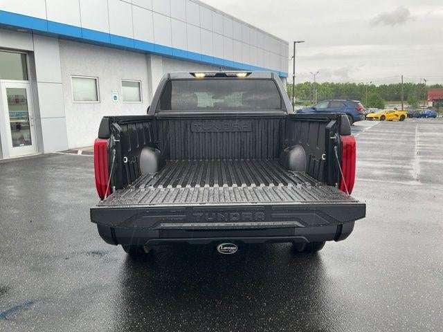 2025 Toyota Tundra 4WD SR5 CrewMax 5.5' Bed (SE)