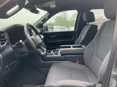 2025 Toyota Tundra 4WD SR5 CrewMax 5.5' Bed (SE)