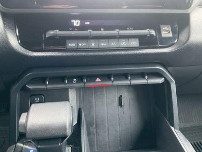 2025 Toyota Tundra 4WD SR5 CrewMax 5.5' Bed (SE)