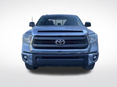 2015 Toyota Tundra 4WD Truck 4WD Double Cab Standard Bed 5.7L V8 SR5 (Natl)