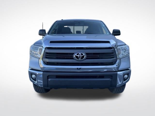 2015 Toyota Tundra 4WD Truck 4WD Double Cab Standard Bed 5.7L V8 SR5 (Natl)