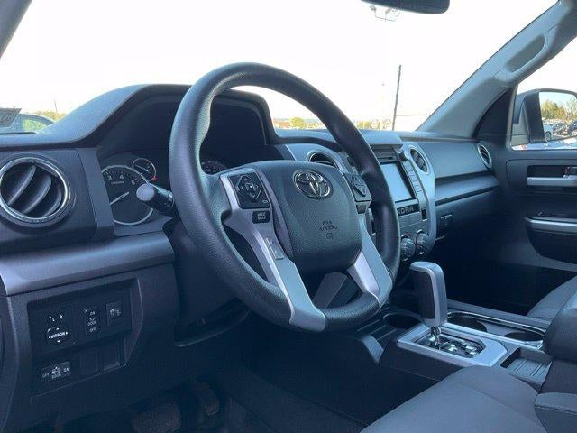 2015 Toyota Tundra 4WD Truck 4WD Double Cab Standard Bed 5.7L V8 SR5 (Natl)
