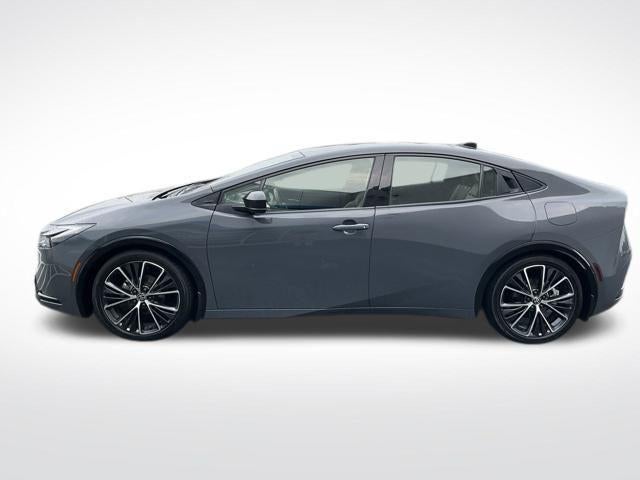 2023 Toyota Prius XLE (Natl)