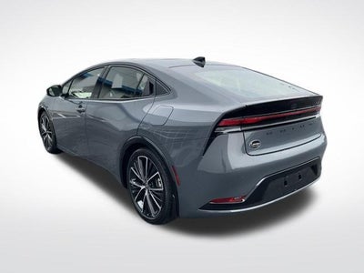 2023 Toyota Prius XLE (Natl)