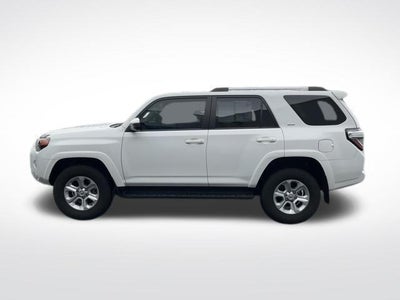 2023 Toyota 4Runner SR5 4WD (GS)