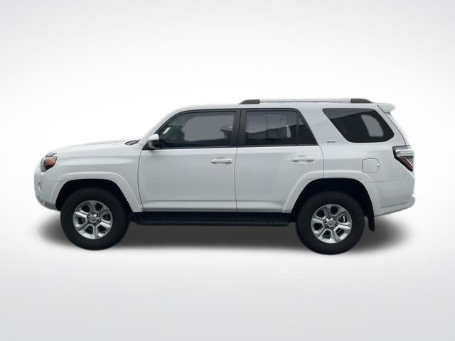 2023 Toyota 4Runner SR5 4WD (GS)