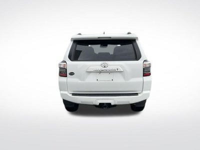 2023 Toyota 4Runner SR5 4WD (GS)