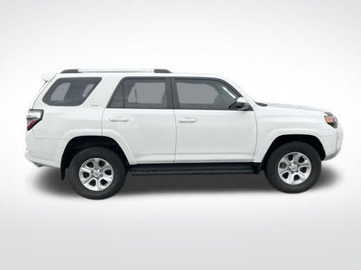 2023 Toyota 4Runner SR5 4WD (GS)
