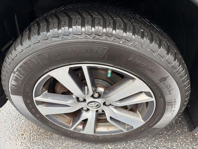 2018 Toyota RAV4 XLE AWD (Natl)