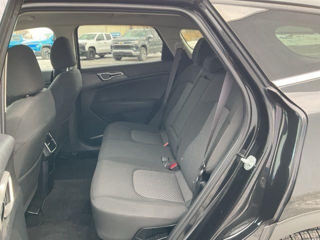 2023 Kia Sportage Hybrid LX AWD