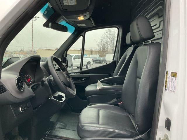 2025 Mercedes-Benz Sprinter Cargo Van 2500 Standard Roof I4 Diesel 144" RWD