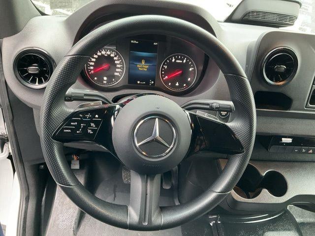 2025 Mercedes-Benz Sprinter Cargo Van 2500 Standard Roof I4 Diesel 144" RWD