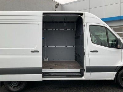 2025 Mercedes-Benz Sprinter Cargo Van 2500 Standard Roof I4 Diesel 144" RWD