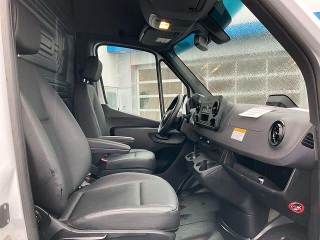 2025 Mercedes-Benz Sprinter Cargo Van 2500 Standard Roof I4 Diesel 144" RWD