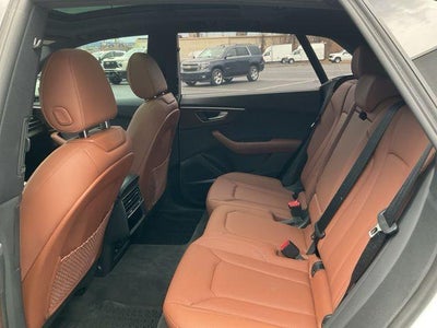 2025 Audi Q8 Premium Plus 55 TFSI quattro