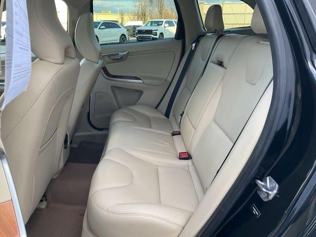 2015 Volvo XC60 2015.5 FWD 4dr T6 Drive-E Platinum