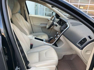 2015 Volvo XC60 2015.5 FWD 4dr T6 Drive-E Platinum