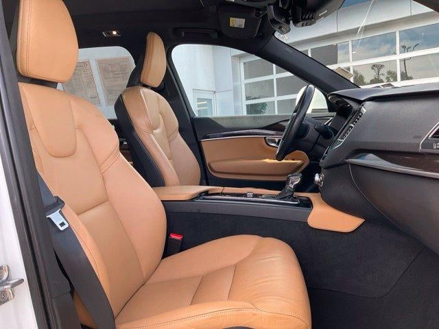 2019 Volvo XC90 T6 AWD Momentum