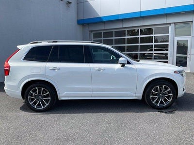 2019 Volvo XC90 T6 AWD Momentum