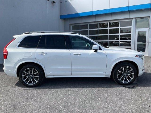 2019 Volvo XC90 T6 AWD Momentum
